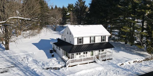 Picture of a house in snow
