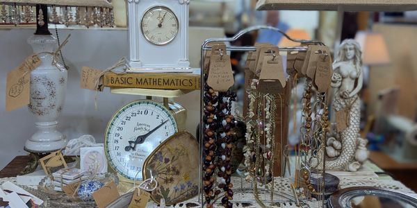 Antiques & Collectibles