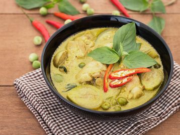 Green curry samosa