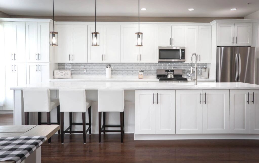 OHP Cabinetry in Summit White Shaker