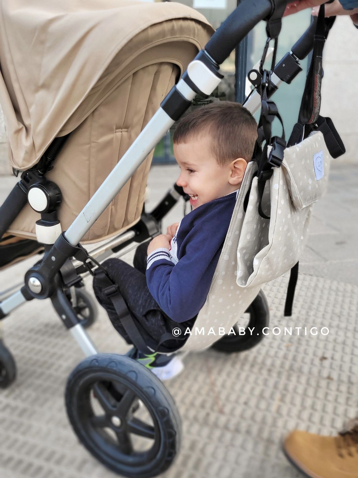 Convierte Tu Carro en Una Silla Gemelar provisional - amaBaBy contigo