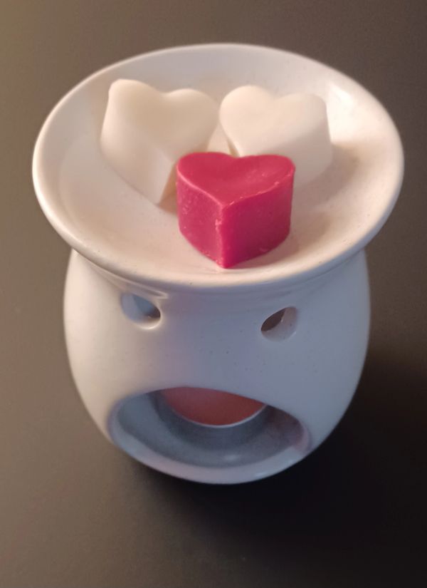 7 Heart Wax Melts $8.50