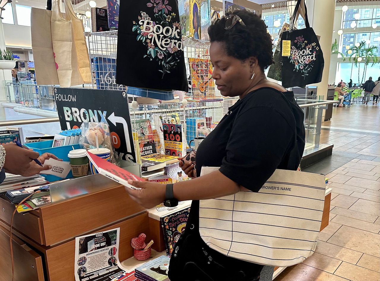 New York Times 1619 Tote Bag – The New York Times Store