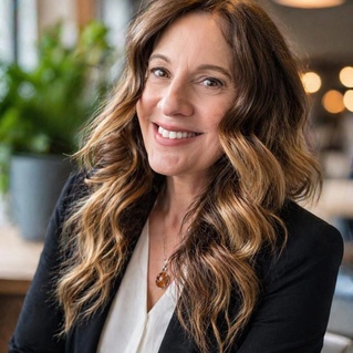 Karina Hemby, Intuitive Medium