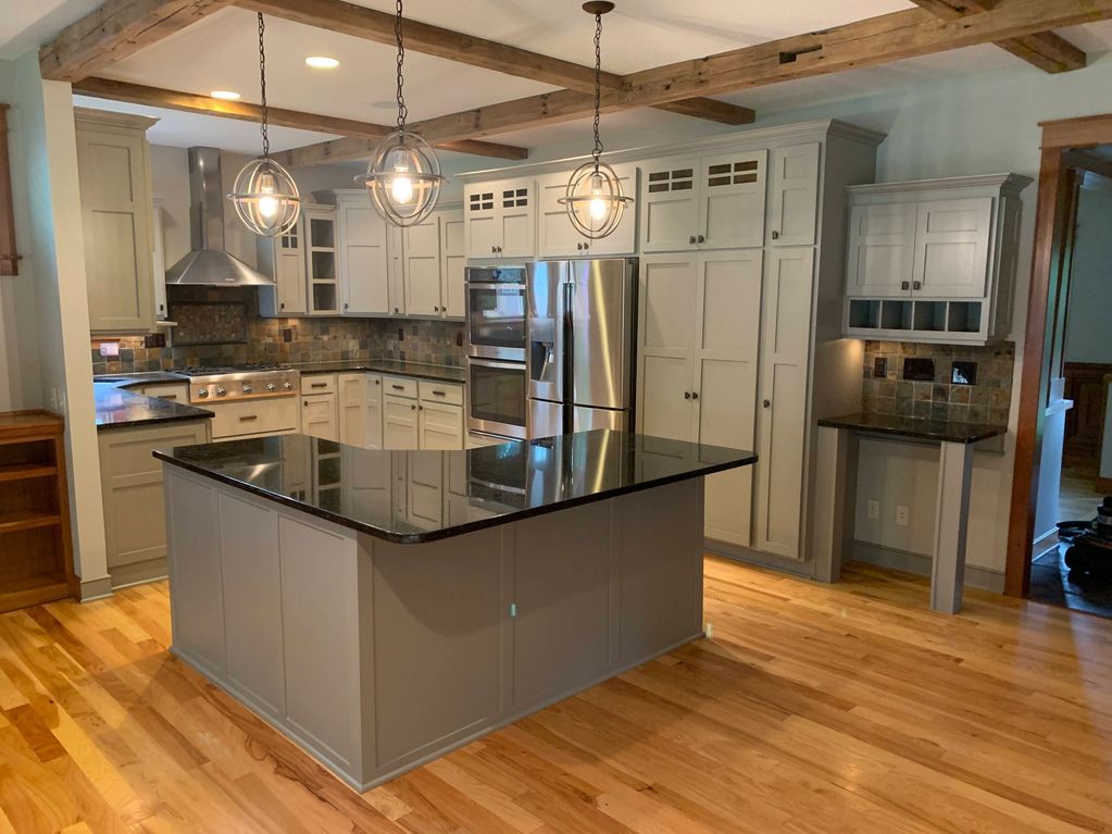 Kitchen Cabinetry Before Refinishing