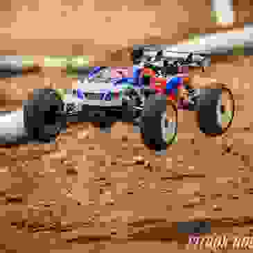 Nitro R/C Off-Road racing with AMR Engines.