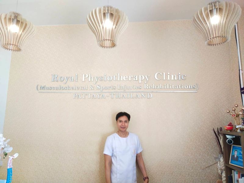 Dr. Natchaya Bamrungchua (Nat)