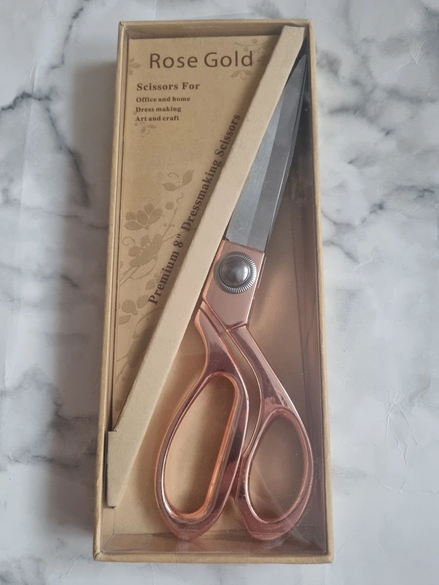 Taylor's Eye Witness Dressmakers Scissors