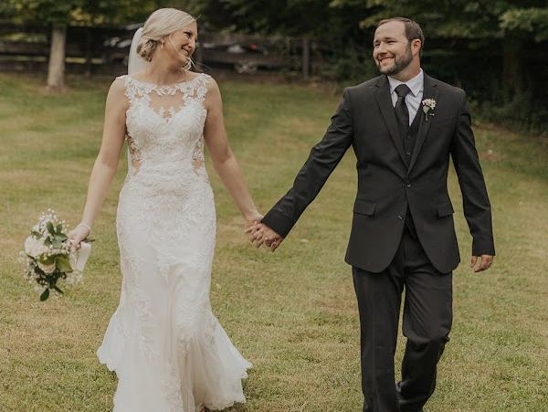 Blue Willow Bridal Bride located in Erwin, Tennessee near Asheville North Carolina & East Tennessee
