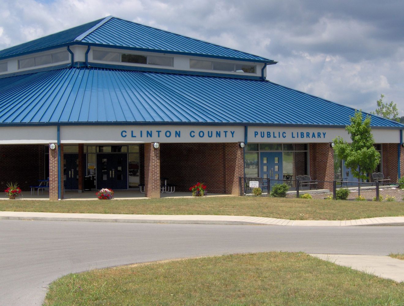 Picture of the outside view of the Library.