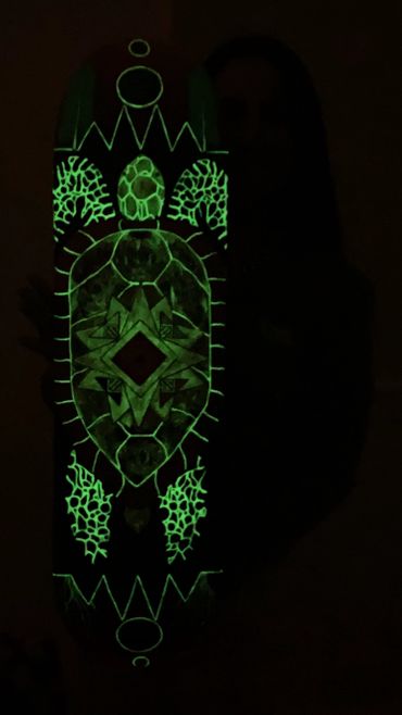 2019 Di'orr Greenwood 7ply Canadian maple size 8 deck with turtle design.
