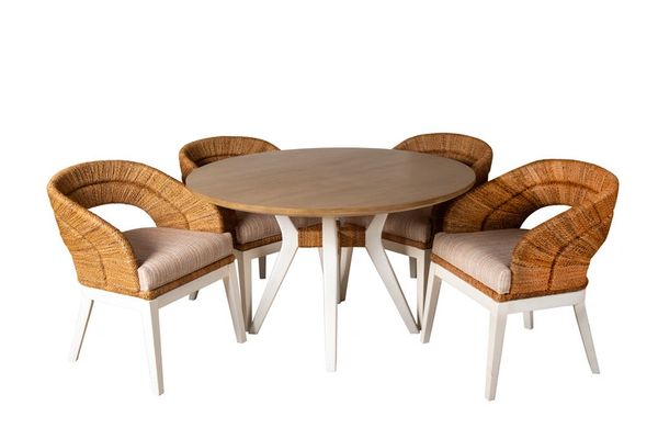 By Capris Furniture