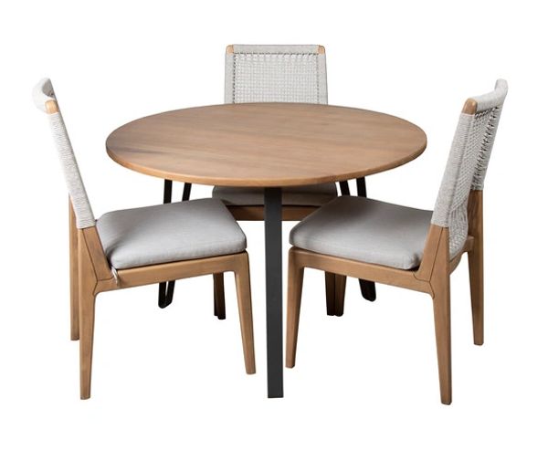 Capris Furniture