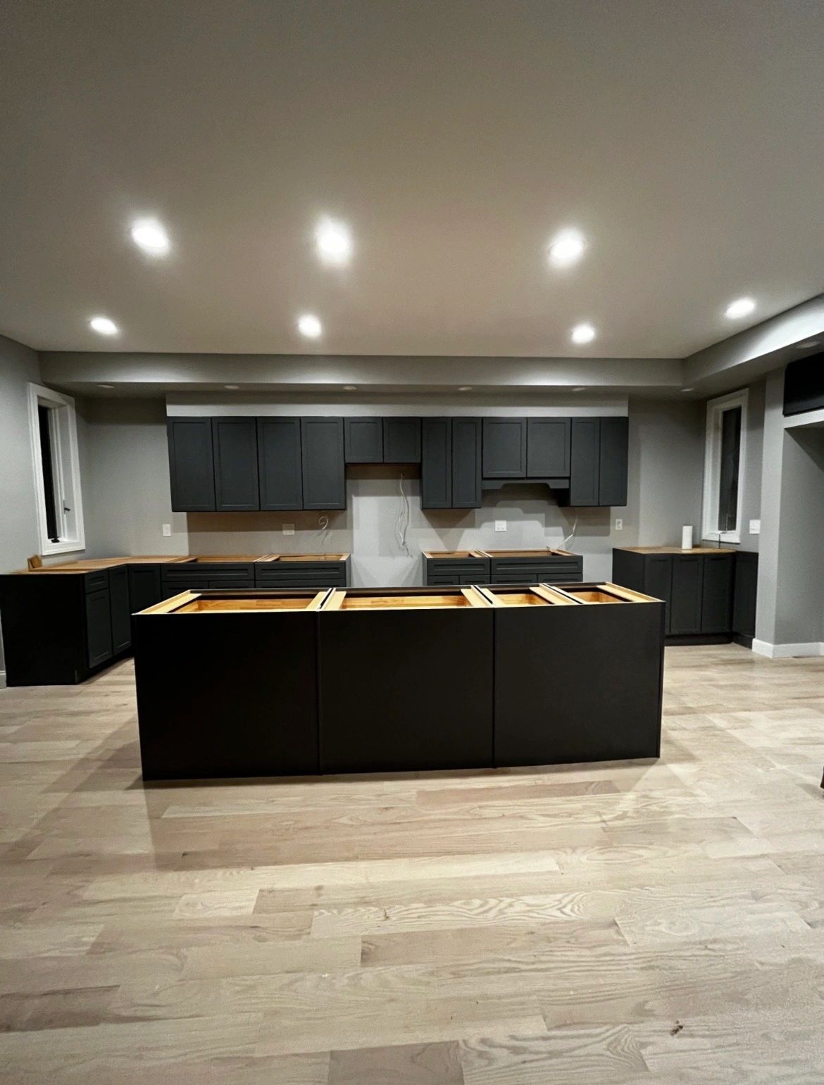 Kitchen Cabinets Installation 