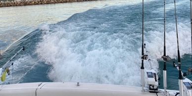 Relentless Pursuit Twin Diesel Cummins Turbo Engines Push Water on Lake Michigan for Fast Fishing