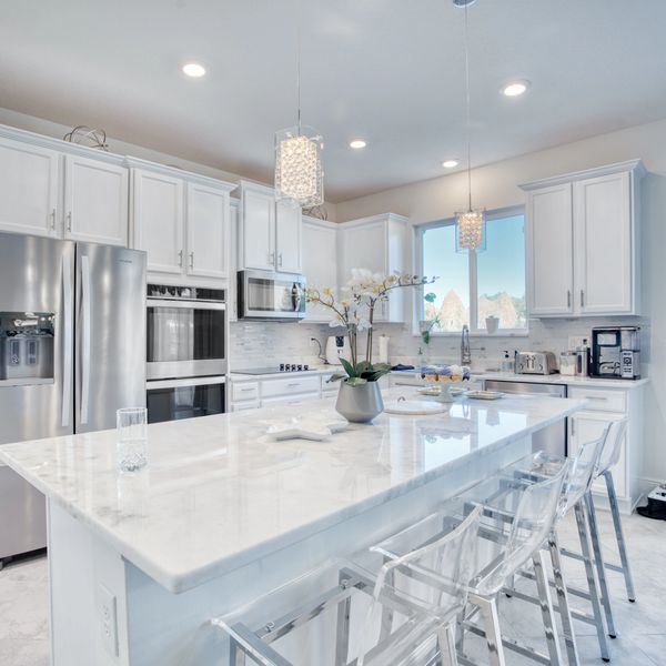 REAL ESTATE PHOTOGRAPHY
KITCHEN PHOTOGRAPHY
AEB HDR PHOTOGRAPHY
ARCHITECTURAL PHOTOGRAPHY