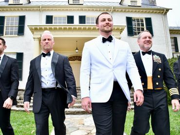 Walking Groomsmen | Before the Ceremony | Leesburg, VA
