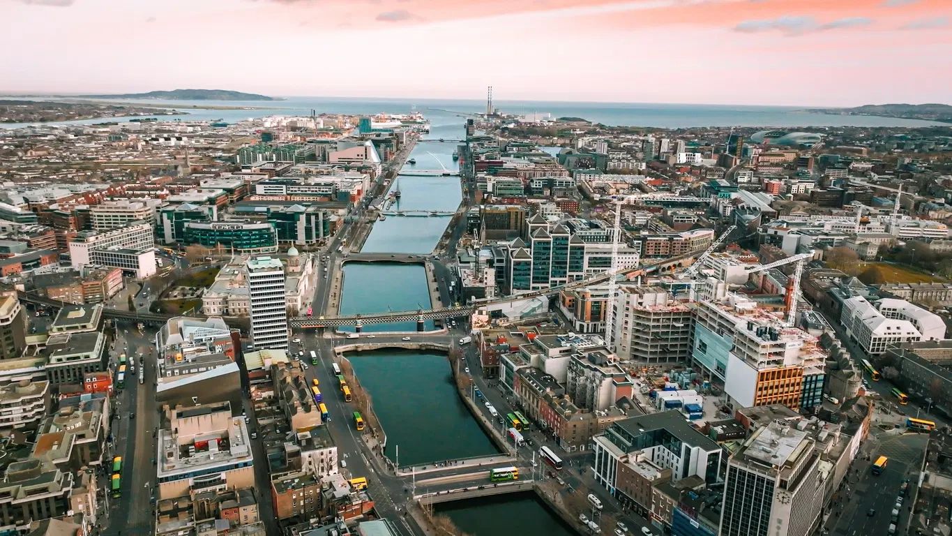 Commercial fit out contractor based in Ireland 
Commercial Fit out contractor based in dublin 
