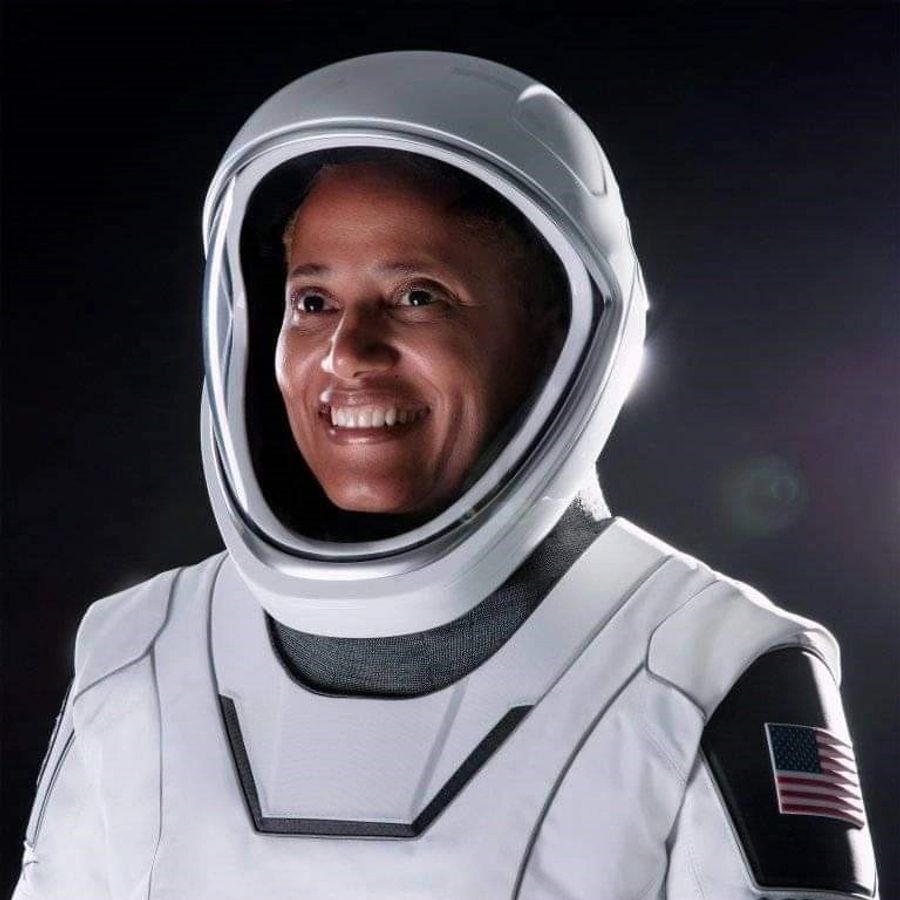 Portrait of Dr. Sian “Leo” Proctor