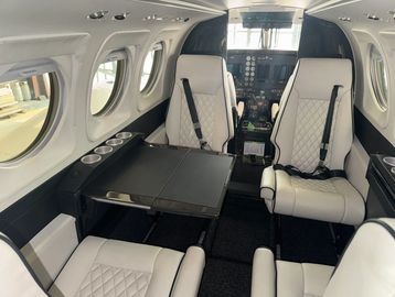 King Air luxury interior,, turboprop comfort, executive aircraft seating, 