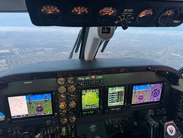 King Air Garmin avionics, turboprop cockpit upgrade, advanced aircraft navigation systems, King Air 