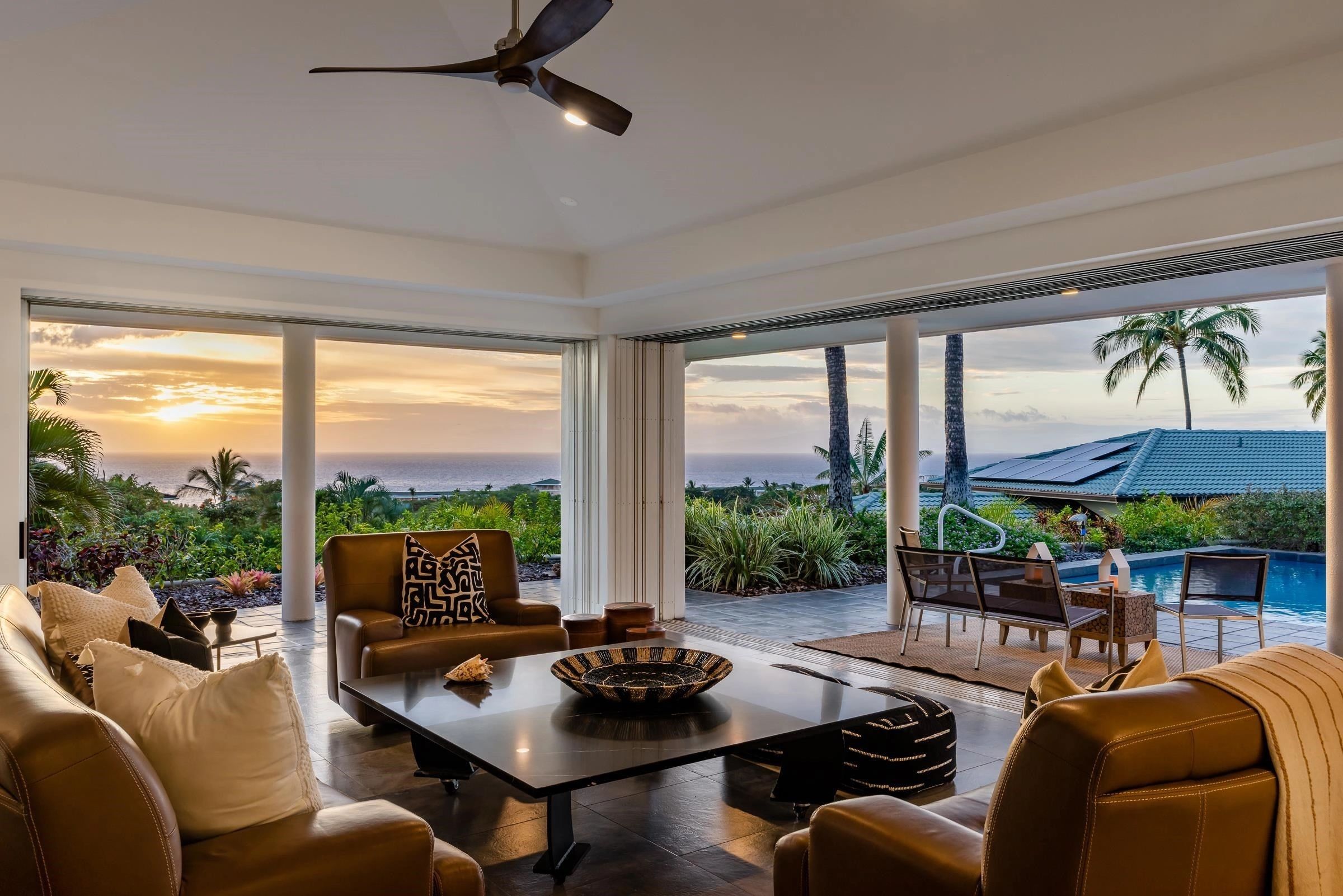 Aloha Construction Management, LLC. General Contractor, Bathroom