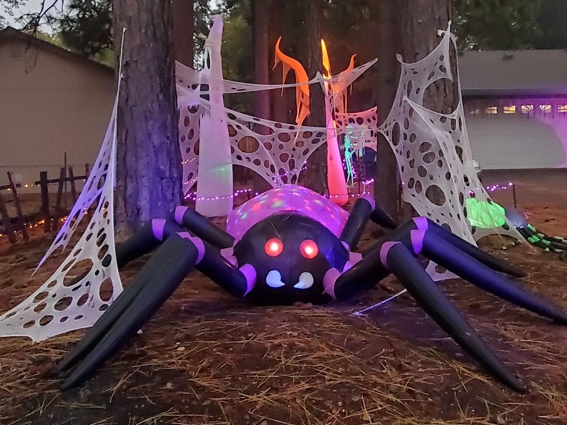Family friendly haunted house decorations