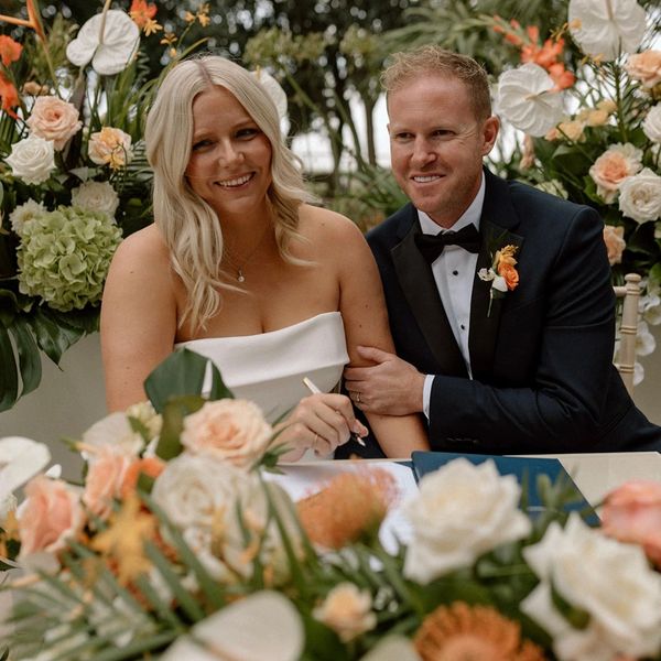 Nicci wedding photo by Laura Dean photography
