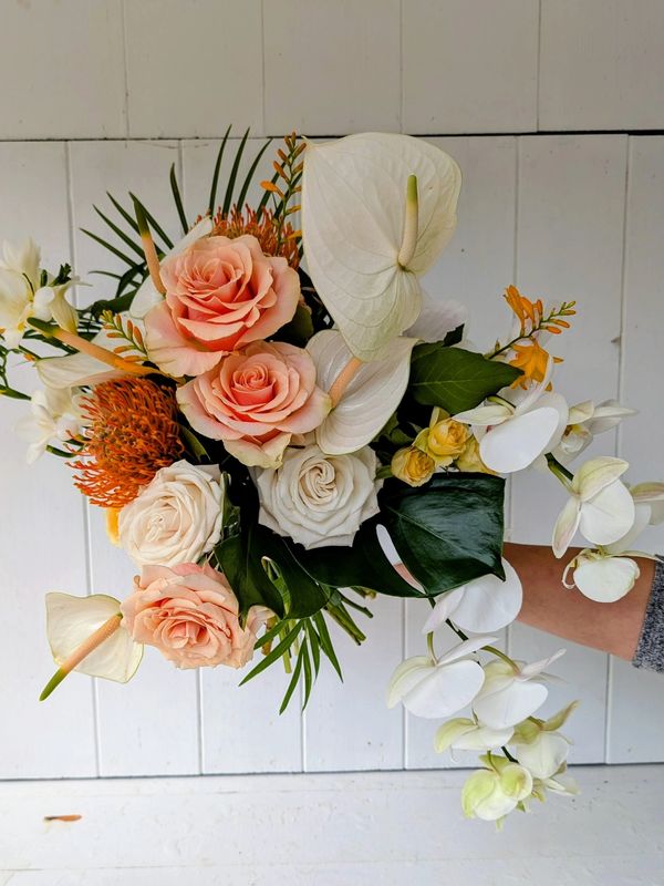 The Nicci Wedding flowers