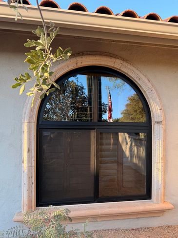 Best window replacement in Scottsdale, AZ; Black Milgard V400 windows; Arched windows in Arizona