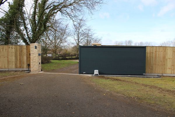 The Stroud driveway gate design for electric sliding gates, swing gates and garden gates.