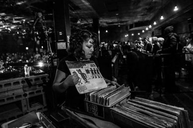 Watch DJ PAPALOTL spin with her IPAD in Osaka with SHINEHEAD as mic man during his #JapanTour 2024.