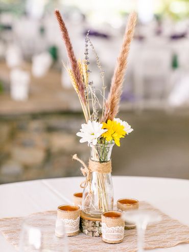 Simple Wedding Table Centerpieces, Decorations, and Flowers. Wheat and Rustic Wedding. 