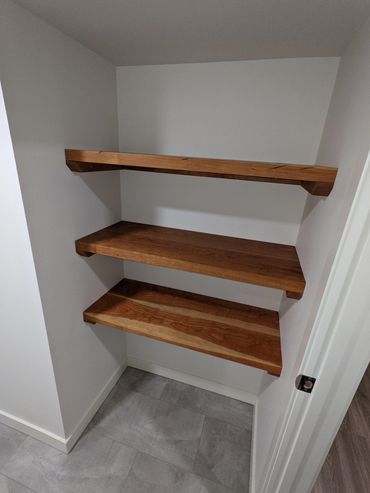 Wood Slabs Winnipeg, Sawmill Winnipeg, Custom Furniture Winnipeg, Live Edge Table Winnipeg