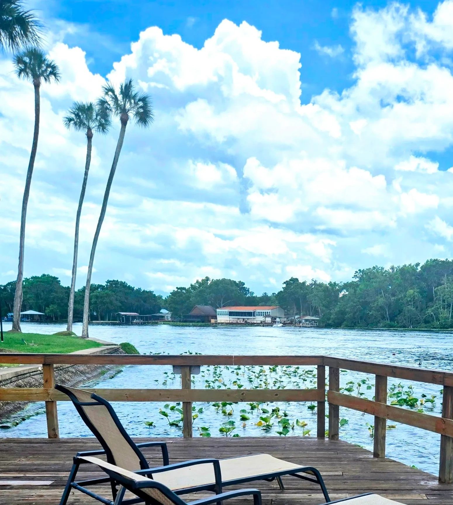 Astor Short Term Vacation Rentals St. Johns River Boating, Fishing Furnished Rentals Florida Springs