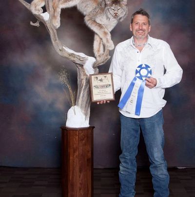 Award winning lynx mount