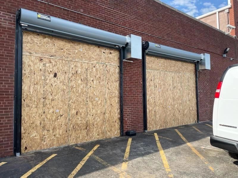 Window board up