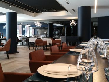 Restaurant d’application de l’école hôtelière du CFA MEDERIC à Paris de facture d'origine Art Déco