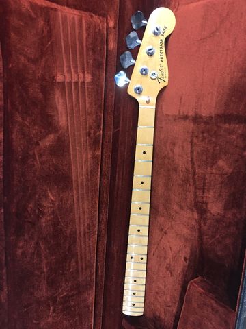/item/57571719-fender-precision-bass-guitar-neck-vintage-1979-factory-original-with-tuners