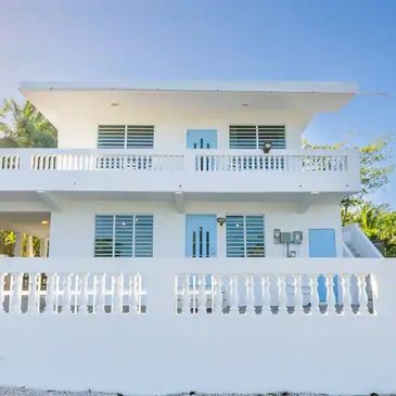 The property is located a stroll away from Pools and Sandy beach. Sandy beach, the most popular of t