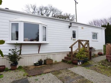 Two bedroom park home for sale in Falmouth, Cornwall, TR11