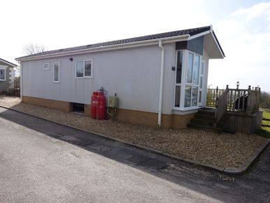 Two bedroom park home for sale in Sticker, St Austell, Cornwall, PL26
