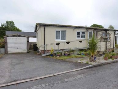 Three bedroom park home for sale in Luxulyan, Bodmin, Cornwall, PL30