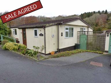 Spacious two bedroom park home for sale near Truro, Cornwall, TR3