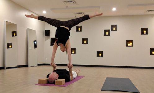 Acro partner yoga