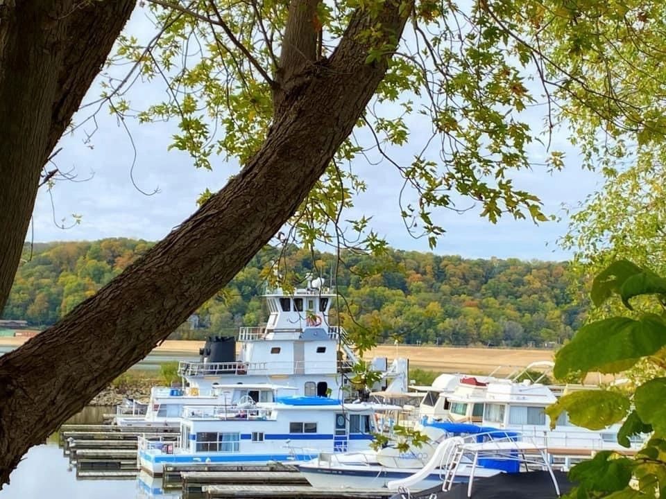 Island City Harbor Full Service Sabula, Iowa