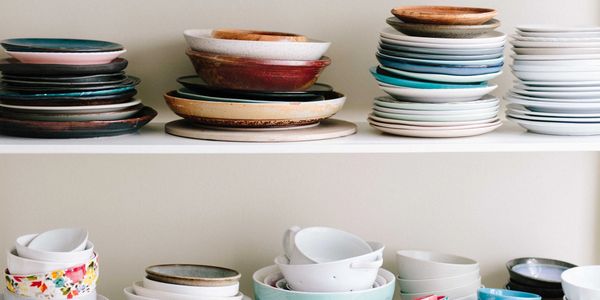 Disorganised kitchen shelves