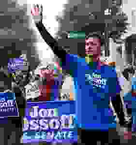 Picture of Jon Ossoff running for senate race.