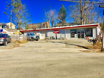Commercial real estate building for sale in Mamaroneck, NY. Perfect for commercial business.