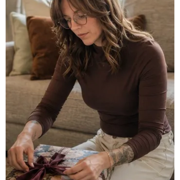 Taylor in gift wrapping mode.